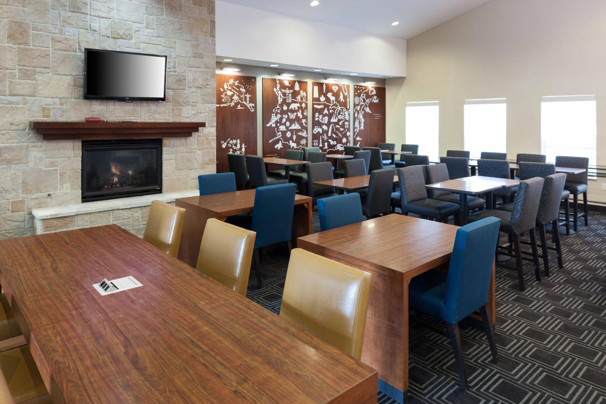 Towneplace Suites Dallas Arlington North Exterior photo