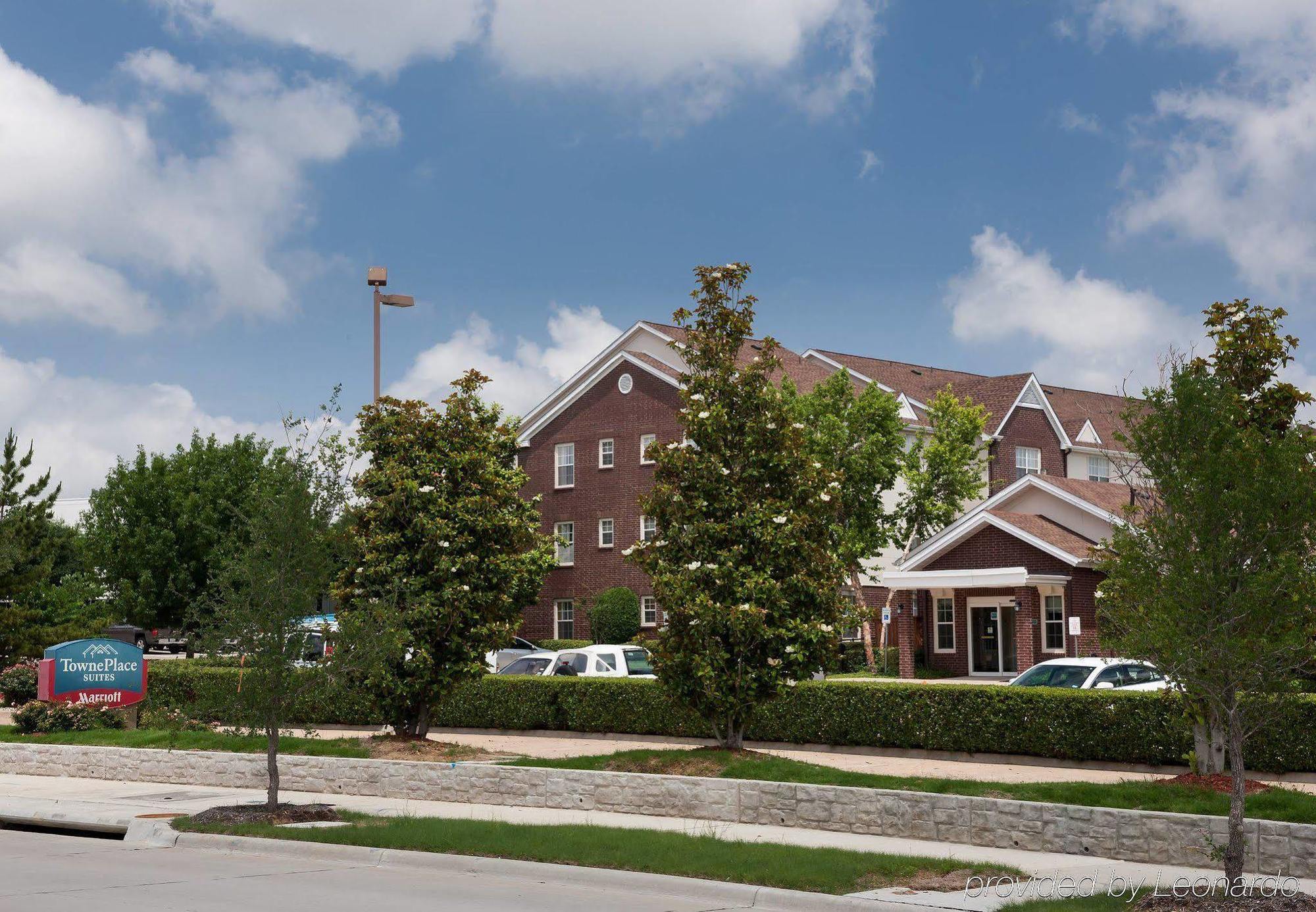 Towneplace Suites Dallas Arlington North Exterior photo