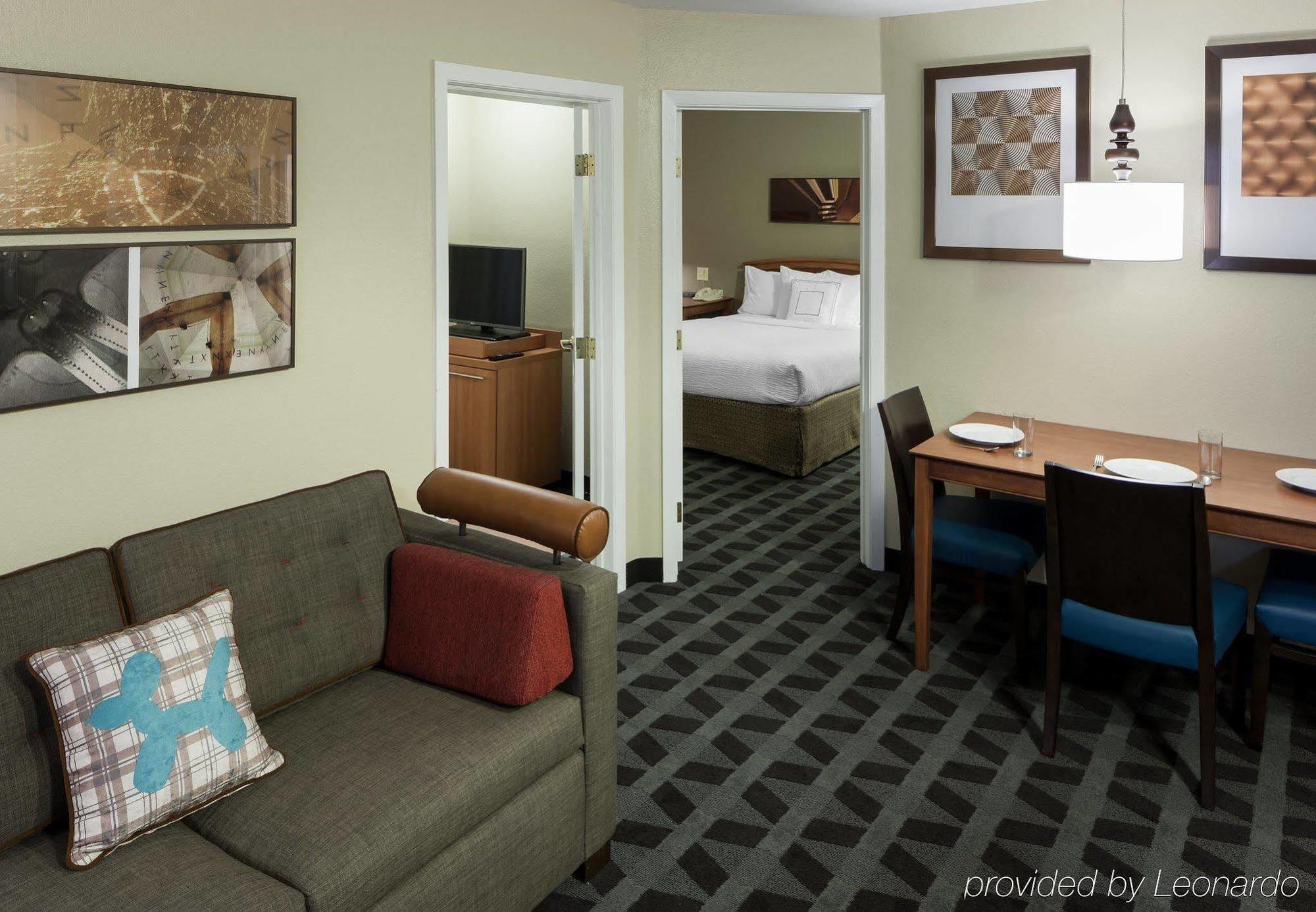 Towneplace Suites Dallas Arlington North Exterior photo